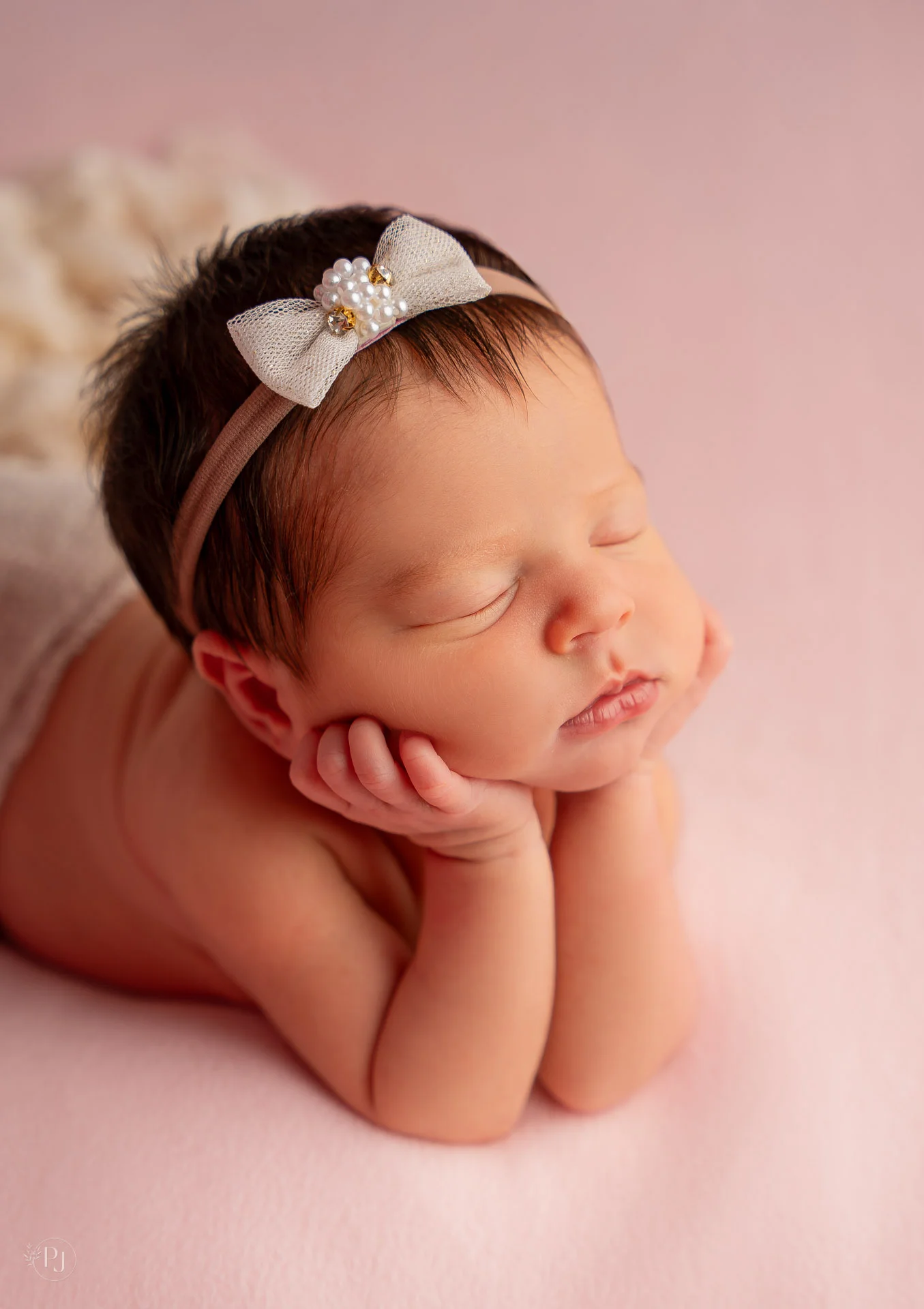 Alice - Newborn