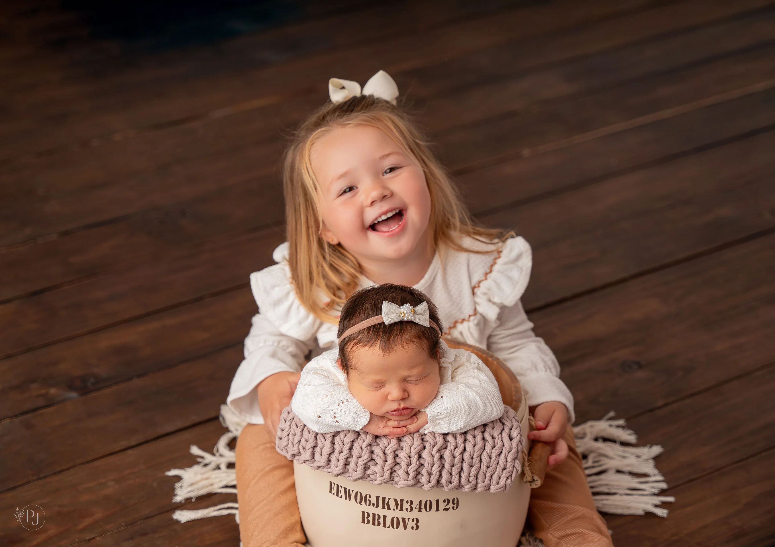 Alice - Newborn